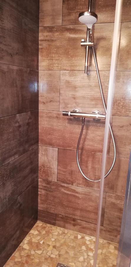 Le Cabanon Du Pas Du Loup - Studio Climatise Rdc - Proche Mer La Seyne-sur-Mer Ngoại thất bức ảnh